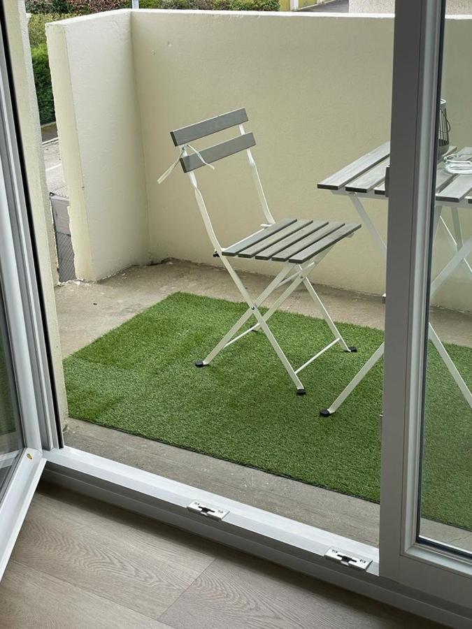 Studio T A 5Mn Euro Airport Avec Terrasse แซ็ง-ลุยส์ ภายนอก รูปภาพ